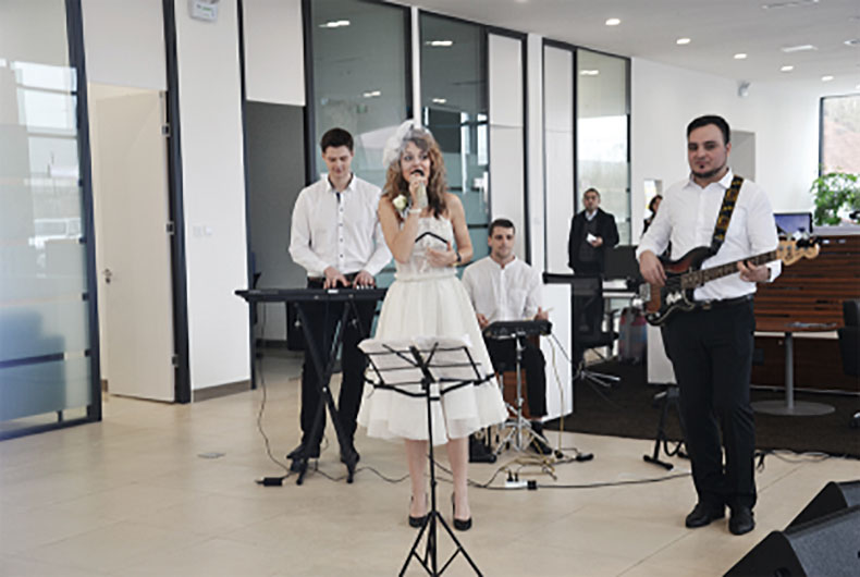 图片139.jpg 图片139.jpg